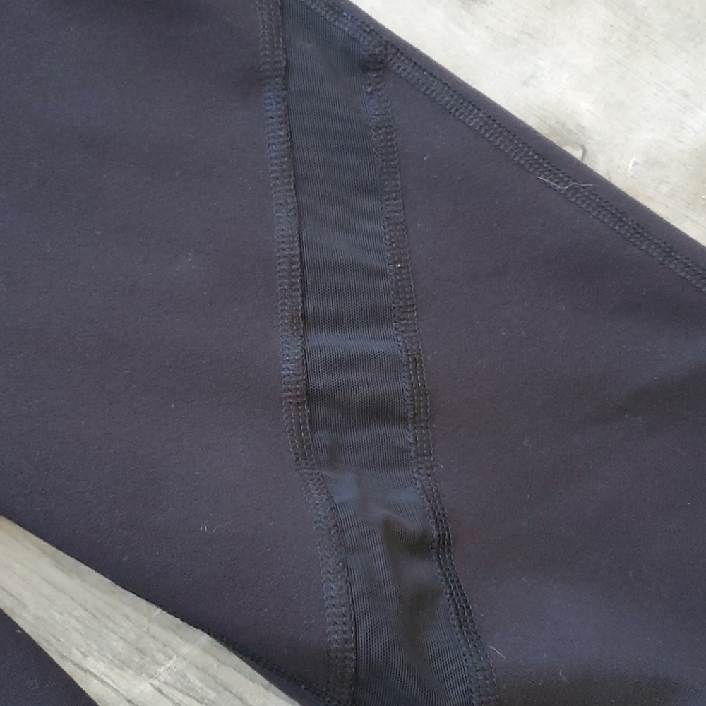 Old Navy Active Go Dry Leggings Sz Small - Picture 3 of 6